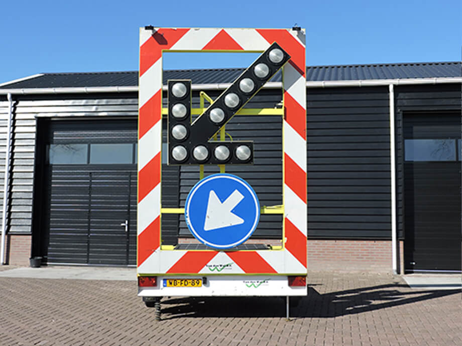 Verkeersmaatregelen - van der wal pijlwagen verhuur 920x690px