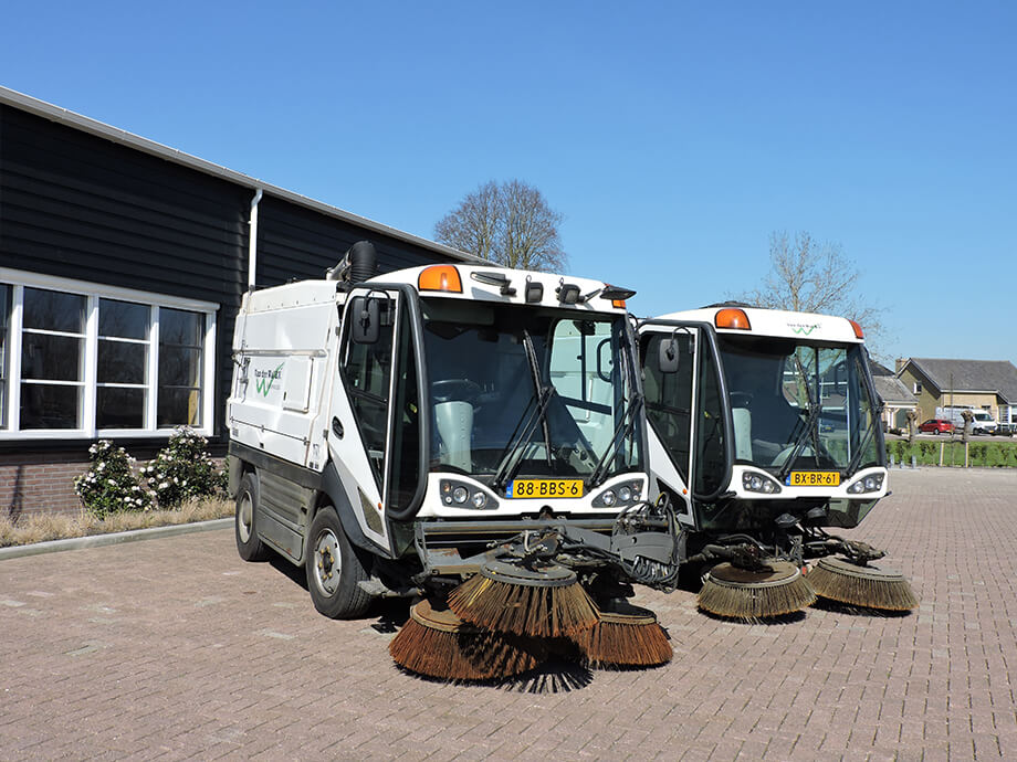 Reiniging - van der wal wegdek reinigen vegen berkenwoude 920x690px